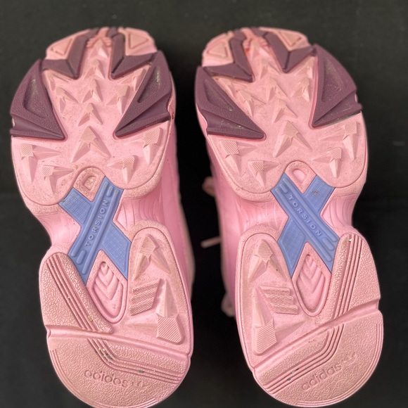 Adidas Falcon ‘Rose’ - Picture 6 of 8